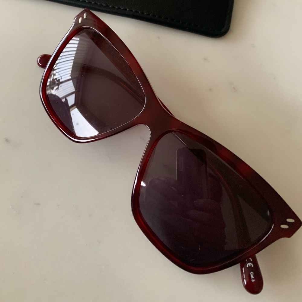 Stella McCartney sunglasses! They’re red and they’re so pretty!